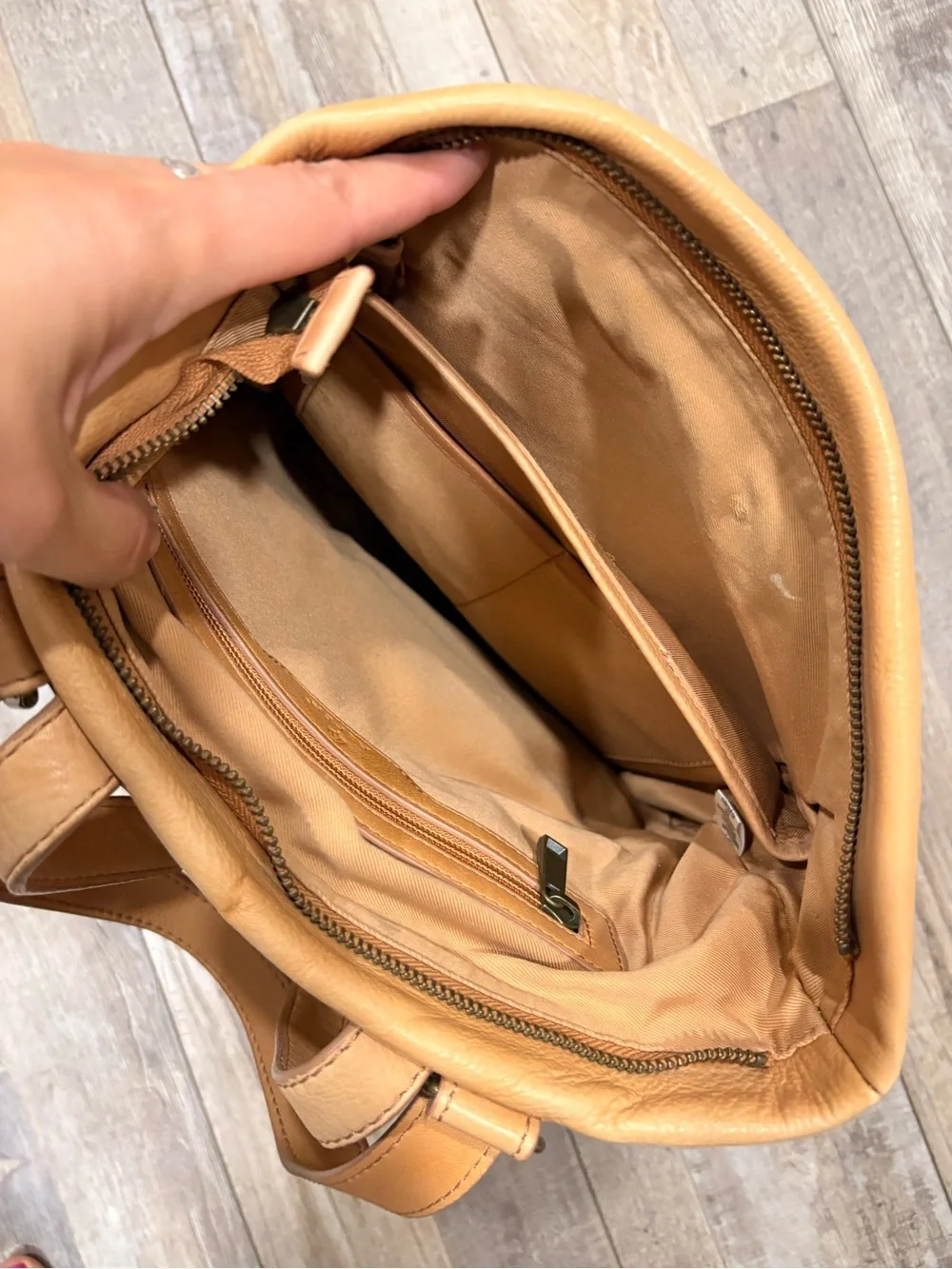 Aspen leather backpack